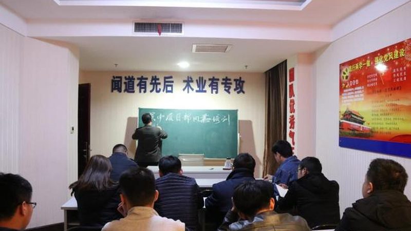 厨师培训学校学费，哪些因素影响价格？**