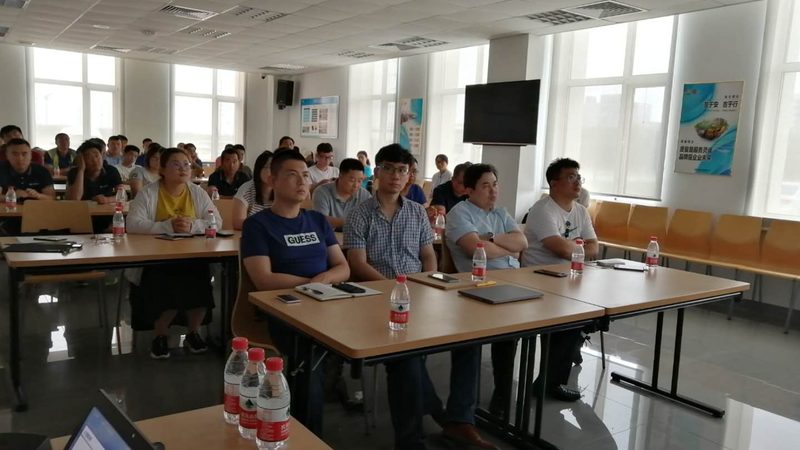 实操培训：侧重实际操作能力培养